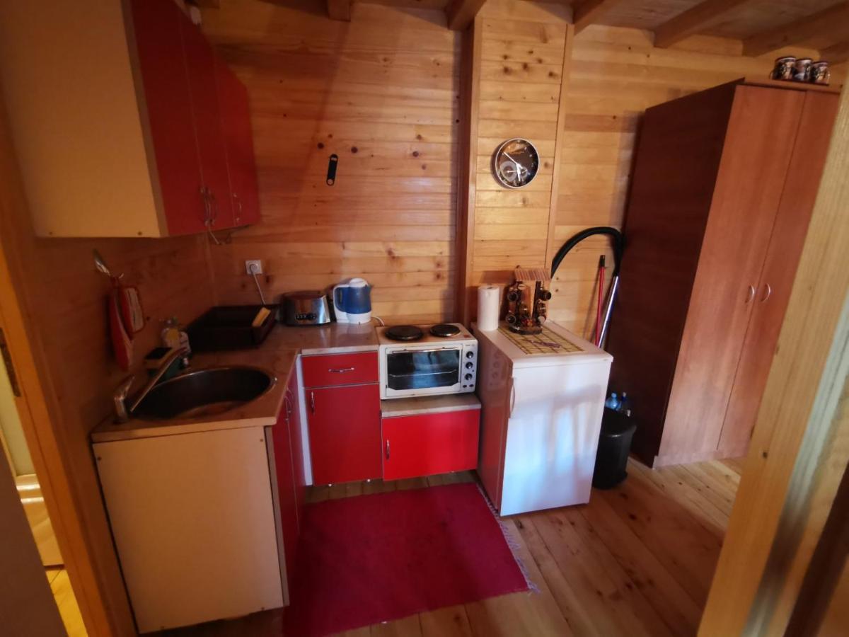 Apartman Bugar Mitrovac Zewnętrze zdjęcie